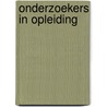 Onderzoekers in opleiding door Hout