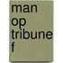 Man op tribune f