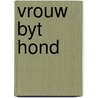 Vrouw byt hond by Unknown