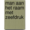Man aan het raam met zeefdruk door Mattotti