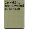 Ze kykt nu sneeuwblind in zichzelf by Ugo Verbeke