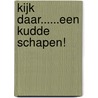 Kijk daar......een kudde schapen! door Marcel Otten