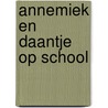 Annemiek en daantje op school by Vogelaar Mourik