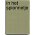 In het spionnetje