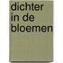 Dichter in de bloemen