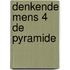 Denkende mens 4 de pyramide