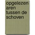 Opgelezen aren tussen de schoven
