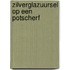Zilverglazuursel op een potscherf