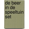 De beer in de speeltuin set by Dolf Verroen