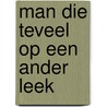 Man die teveel op een ander leek door Pierre Bellemare