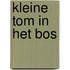 Kleine tom in het bos