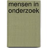 Mensen in onderzoek door B. Fruytier
