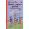 Met de poppen gooien