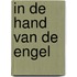 In de hand van de engel