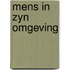 Mens in zyn omgeving