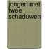Jongen met twee schaduwen