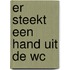 Er steekt een hand uit de wc