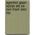 Agenten gaan opzije als ze nen tram zien rije