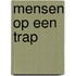 Mensen op een trap