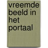 Vreemde beeld in het portaal by Franck