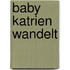 Baby katrien wandelt