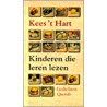 Kinderen die leren lezen door Kees 'T. Hart
