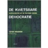 De kwetsbare democratie door Theo Akkerman