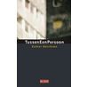 Tussen een persoon by Esther Gerritsen