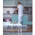 Man in de keuken