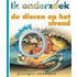 Ik onderzoek de dieren op het strand