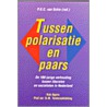 Tussen polarisatie en paars by Unknown