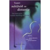 Tussen nabijheid en distantie by Unknown