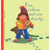 Een cadeau met een staartje ... door T. Gladdines