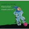 Kleine Ezel kleedt zich uit by Annemarie van Haeringen