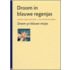 Droom in blauwe regenjas