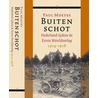 Buiten schot by Paul Moeyes