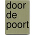 Door de poort