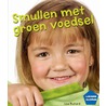 Smullen met groen voedsel by Lisa Bullard