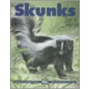 Skunks door Adrienne Mason