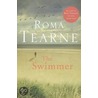 Swimmer door Roma Tearne