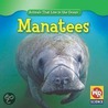 Manatees door Valerie J. Weber