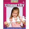 Symmetry door Lynn Peppas