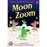 Moon Zoom door Lesley Simms