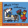 Muis in het ziekenhuis door Lucy Cousins