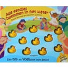 Alle eendjes zwemmen in het water door Dawn Bentley