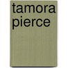 Tamora Pierce door Donna Dailey