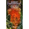 Ancient Echoes door Robert Holdstock