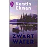 Zwart water door Kerstin Ekman