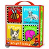 Fuzzy Bee Pack door Roger Priddy