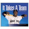 It Takes a Team door Robin Roberts